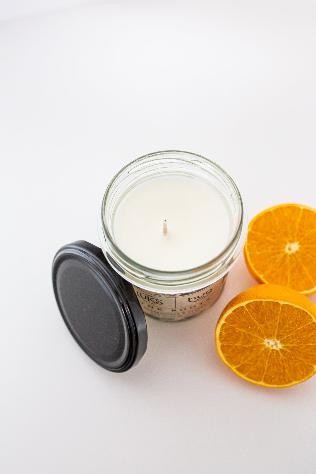 THE ROOTS Scented Candle
