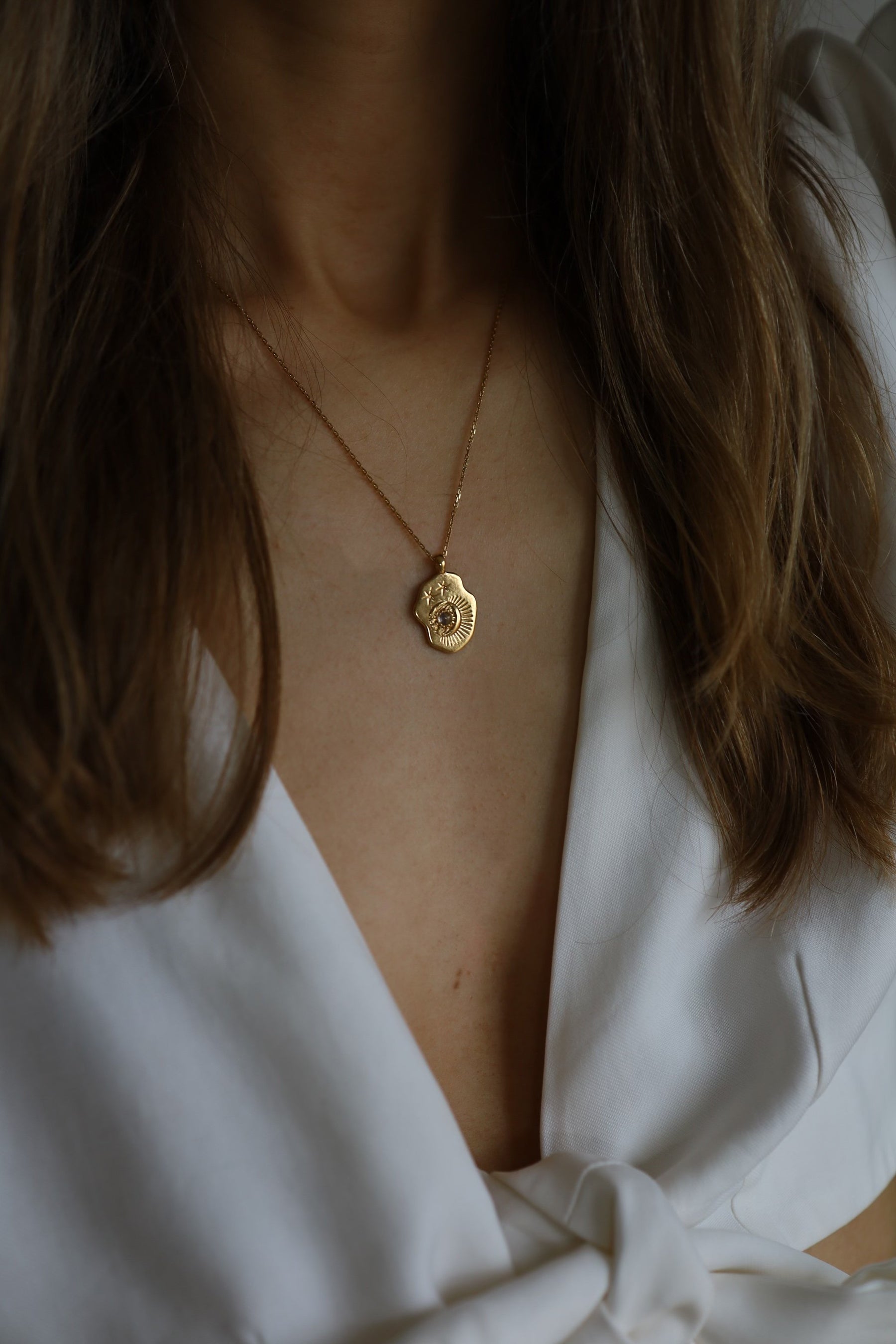 WHAT A CHARM Looks by Luks x Mellov necklace